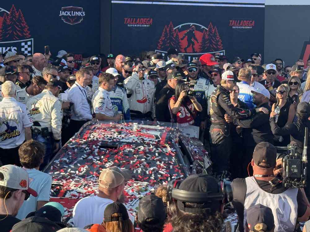Carson Hocevar 2026 Ride the Dente Black Talladega First Race Win 1:24 Nascar Diecast