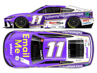 DENNY HAMLIN 2026 YAHOO EMAIL ME 1:24 ARC DIECAST