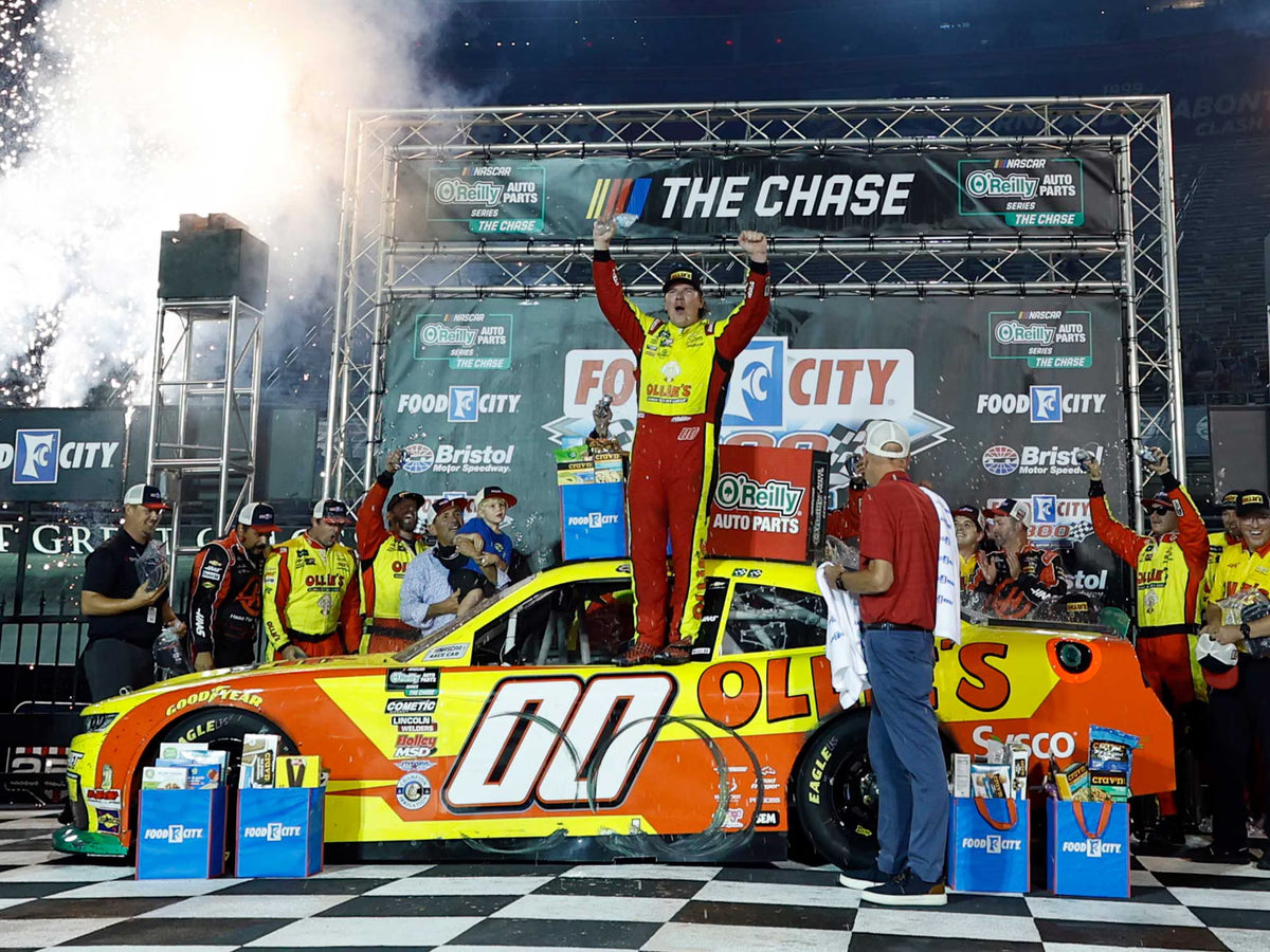 SHELDON CREED 2026 OLLIE'S BRISTOL RACED WIN 1:24 COLOR CHROME ARC DIECAST